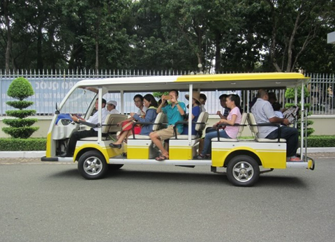 Chi Phí Đầu Tư Pin Lithium Cho Xe Điện Du Lịch Là Bao Nhiêu?