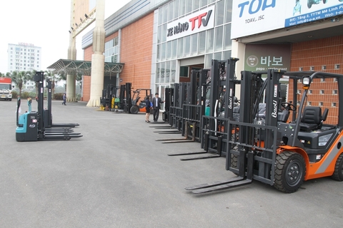 Bán xe nâng cũ Giá rẻ, nhập khẩu Toyota tại Thành Phố Hồ Chí Minh