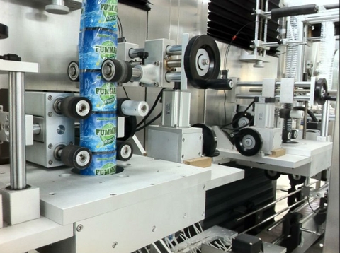 Máy phóng nhãn hai đầu tự động