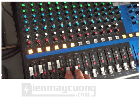 Bàn mixer Yamaha Mg16Xu