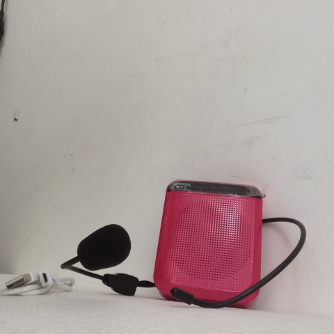 Máy trợ giảng Earise