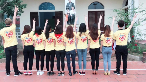 Đồng phục công giáo thể hiện cá tính riêng của từng đội nhóm 