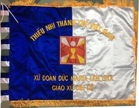 cờ thiếu nhi thánh thể