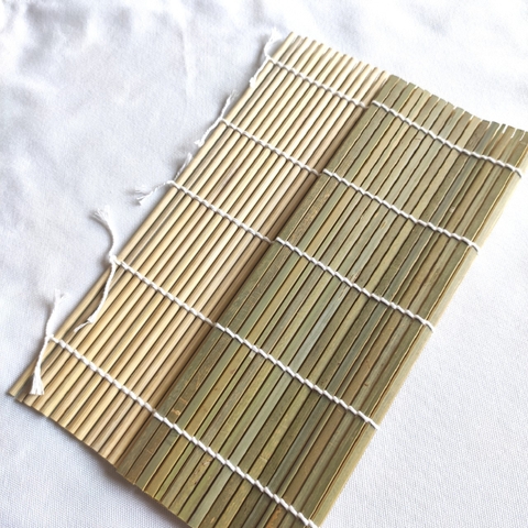 Mành tre quấn Sushi loại nhỏ 24cm