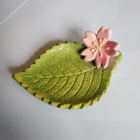 Vật trang trí truyền thống Nhật xinh xắn