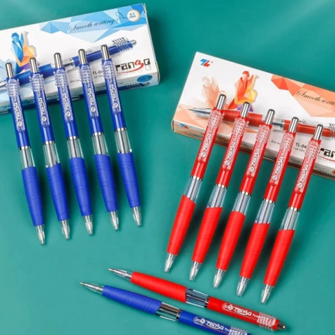 BÚT BI THIÊN LONG 047