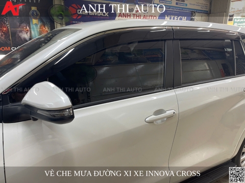 Vè che mưa đường xi xe Toyota Innova Cross