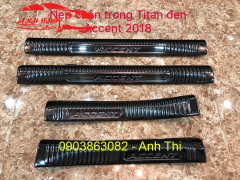NẸP BƯỚC CHÂN TRONG TITAN HYUNDAI ACCENT 2018