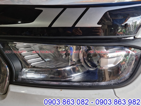 Ốp Viền Đèn Trước Màu Đen Thailand Cho Xe Ford Everest