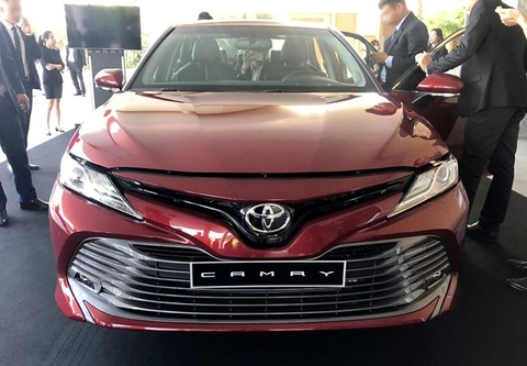 Siêu hót Toyota Camry 2019 nhập khẩu Thái Lan đã về, có cửa sổ trời.!