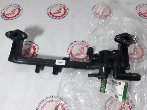 Đường ống nước sưởi điều hòa Land Rover C2Z31645 - LR018273