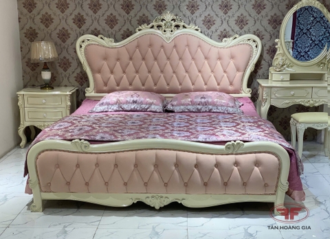 GIƯỜNG NGỦ NỈ HỒNG TÂN CỔ ĐIỂN CAO CẤP 881B