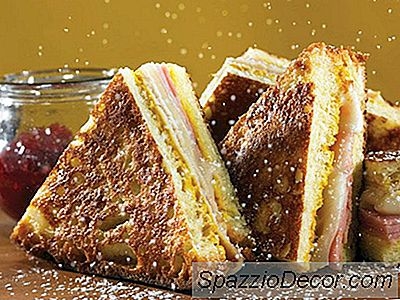 Monte Cristo sandwich nuong noi chien khong dau