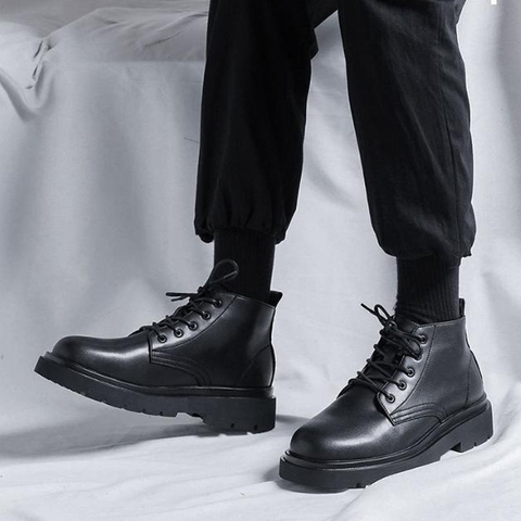 Giày Boot Nam Cổ Lửng Da Đen Cao Cấp – Phong Cách Hiện Đại, Nam Tính & Thời Thượng GN496