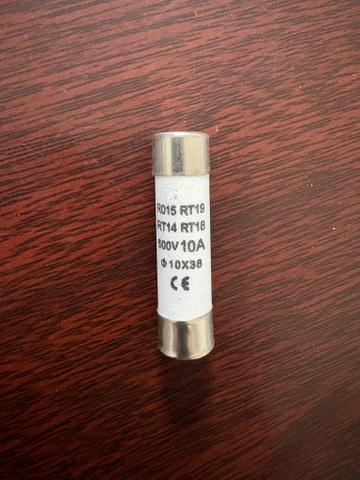 Cầu chì sứ RO15 10A
