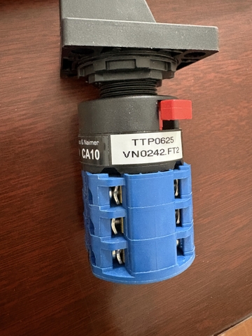 Công tắc chuyển mạch CA10 - VN0242 FT2