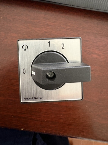 Công tắc chuyển mạch CA10 - VN0242 FT2