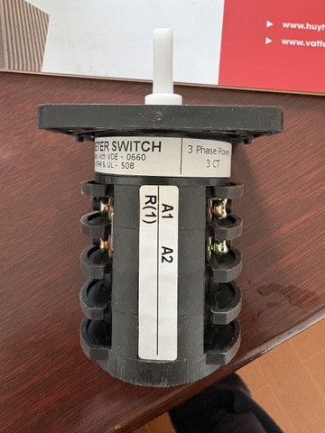 Chuyển mạch Ammeter Switch 3 pha 4 dây