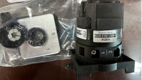 Khóa ON/OFF M220-61001-242M1