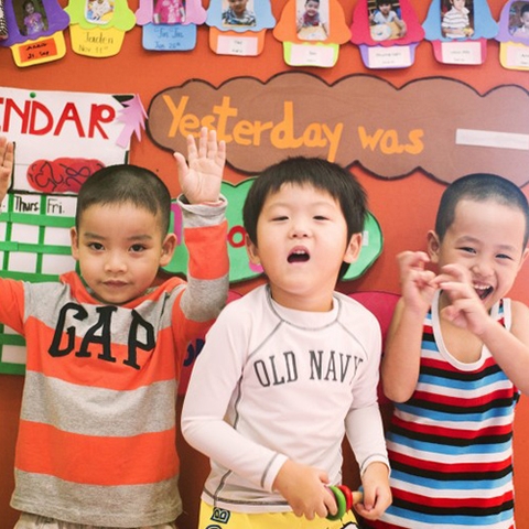 Những lợi ích về mặt nhận thức của song ngữ là gì?