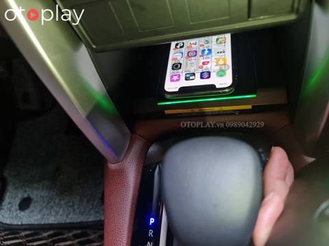 Sạc không dây Toyota Cross