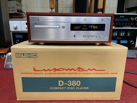 Đầu luxman D380