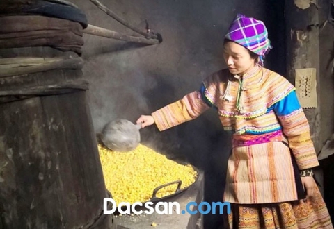 Rượu ngô - Đặc sản của cao nguyên đá