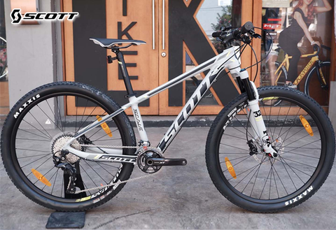 Xe đạp MTB Scott Scale 740