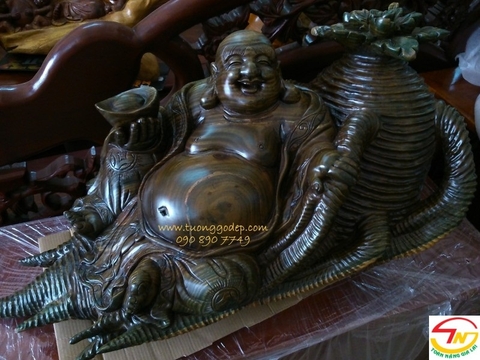 Phật Di Lặc ngồi cũ sâm (Gỗ bách xanh, PL233)