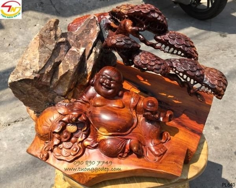 Tượng Phật Di Lặc gỗ hương ôm đá - PL640