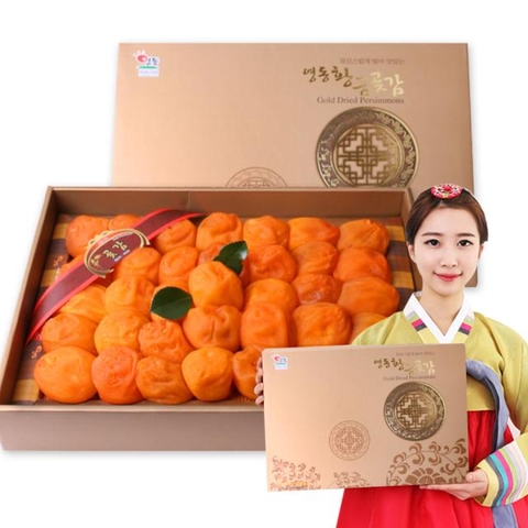 Hồng sấy nguyên quả hàn quốc