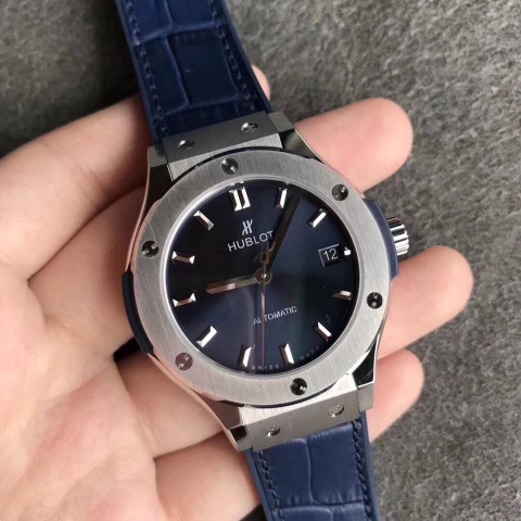 Đồng hồ Hublot Classic Fusion Automatic Watch size38mm