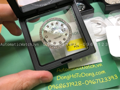 Mặt đồng hồ Rolex xà cừ trắng cọc số kim cương