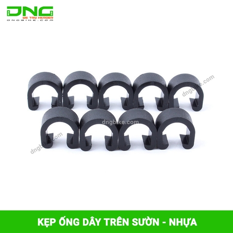 Kẹp ống dây trên sườn xe đạp