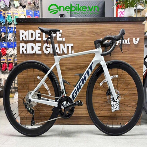 Xe đạp đua GIANT PROPEL ADV 2+ 2026