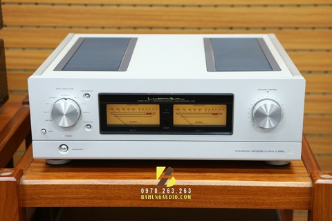 Amply Luxman L590A hàng Demo đẹp xuất sắc