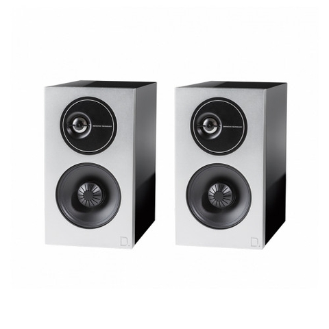 Loa Definitive Technology Demand D9