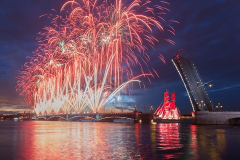 Huyền thoại đêm trắng nước Nga