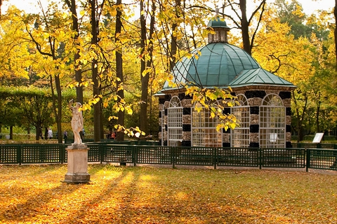 Tour Nga: Hà Nội - Saint Petersburg -Moscow 9 ngày 8 đêm: MÙA THU VÀNG NƯỚC NGA 2018- k/h 29.09.18