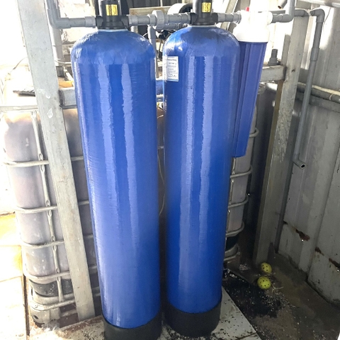 Bộ lọc tổng nước sinh hoạt gia đình 2 cột composite 1054