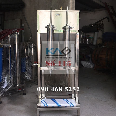 Máy chiết rót 02 vòi gạt tay, công suất chiết 200-400 chai 1 giờ Máy chiết rót 02 vòi gạt tay, công suất chiết 200-400 chai 1 giờ