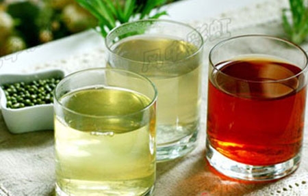 Sử dụng nước đậu xanh để giải rượu