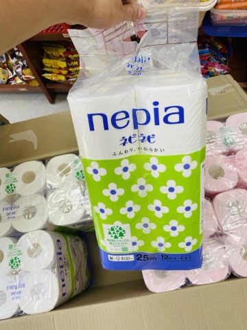 Giấy vệ sinh Nepia cao cấp hai lớp, 12 cuộn- Nhật