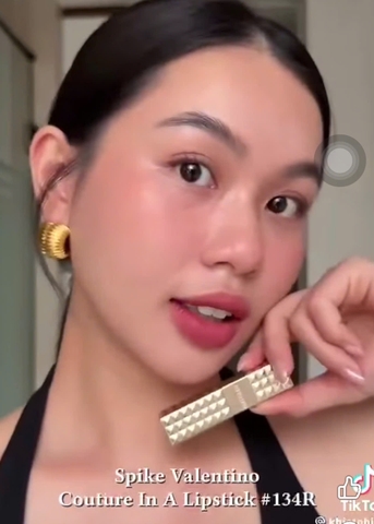 Son Valentino Spike Buttery Matte Lip Color 134R Couture In The Streets - Màu Hồng Đất