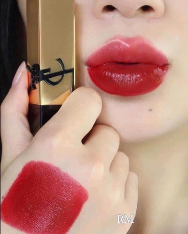 Set nước hoa YSL Black Opium mini 7.5ml + son YSL Rouge Muse mini 1.5g