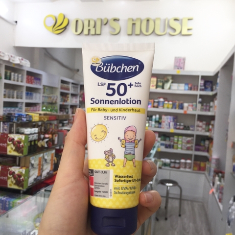 Kem chống nắng cho bé