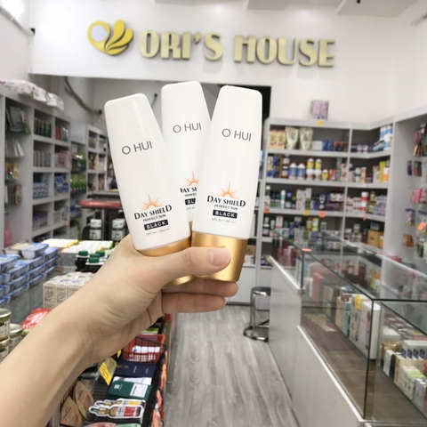 Kem chống nắng Ohui Day Shield Perfect Sun Black kiểm soát dầu SPF50 50ml- Hàn