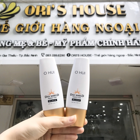 Kem chống nắng Ohui Day Shield Perfect Sun Black kiểm soát dầu SPF50 50ml- Hàn