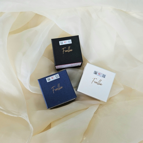 Nước hoa vùng kín Foellie Eau De Vogue 10ml - Hàn