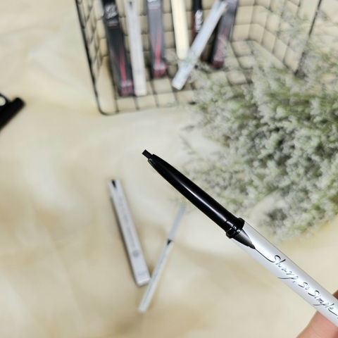 Chì kẻ mắt không trôi Clio Sharp So Simple Waterproof Pencil Liner 0.14g - Hàn